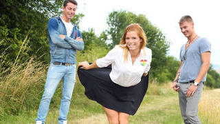 ở chung phòng với với gã quản lý tồi tệ trong chuyến công tác