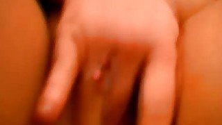 Anh nhân viên văn phòng đang dâm đãng thì bị em lao công nhìn thấy