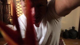 Chung phòng với cô nàng giản dị và cái kết bất ngờ