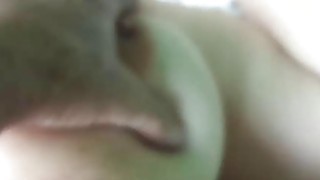 Bố đến nhà sống chung với cậu con trai lén mò người yêu của con trai đang ngủ