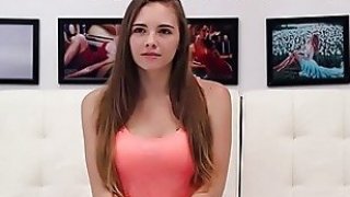 Lên tiếp phần 2 cho anh em đang hóng clip cô giáo bị leak bên trên nhé !