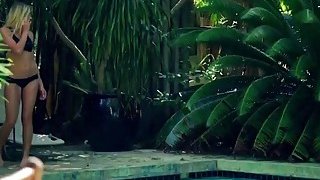 Anh đừng chơi game nữa chơi lồn em đi