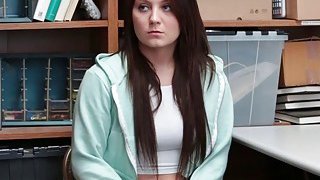 Tôi đã hẹn gặp một cô gái ngực khủng, xoa ngực cô ấy, liếm ngực cô ấy và nhấc mông cô ấy lên để quan hệ mạnh mẽ từ phía sau...