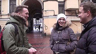 Người phụ nữ làm tình với chó trông thật nóng bỏng