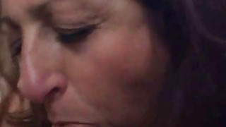 Vì muốn xóa nợ, chồng yêu van xin bà xã hãy bán thân để cứu anh