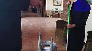 Giáo viên dạy yoga địt nhau cùng học viên chịch khỏe