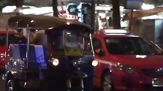 Bú cục thịt cho bố để thế chấp tiền cho chồng