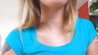 Cậu học trò nhát gái được cô gia sư chỉ dạy tận tình