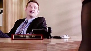 Qua nhà học nhóm, lén đụ em gái của bạn thân