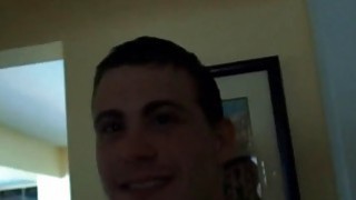 Cuộc đối thoại thật thú vị. Cô gái trẻ ngoại tình và yêu cầu bạn thân của mình tặng người tình 3 xu