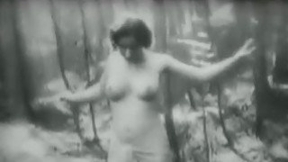 Mẹ ngực khủng Joslyn James thử thách máy bay