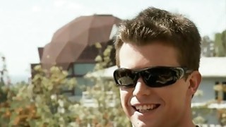 Cô vợ đi làm, anh Người chồng thất nghiệp ở nhà làm nhục chị vợ