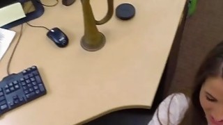 Vợ của con trai tin lời bố anh xã “cho bố đút vào 10 giây thôi” và cái kết