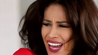 Đầu ra quần bó màu trắng in HDRemaster