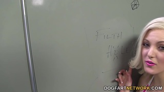 Hiển thị người nổi tiếng hàng đầu trên internet "Eunice" kiệt tác cốt truyện mới nhất sau khi say rượu và thoát y để quyến rũ nhiếp ảnh gia nam mô phỏng tình dục bằng miệng