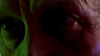 "anh có muốn quan hệ em không?"