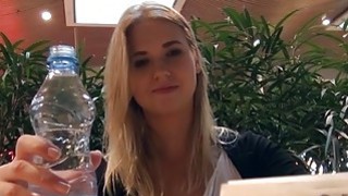 Eny nhỏ dễ thương bị anh trai độc thân bắt nghiên cứu tình dục