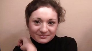 Chàng trai thất tình đi đi chơi trúng độc đắc gặp được 2 cô nàng tốt bụng an ủi