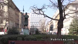 Trở về quê, em trai chứng kiến chị gái tự kỷ nghiện game và thủ dâm