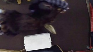 đi công chuyện với cấp trên nữ, thanh niên ngây ngô bị quản lý quyến rũ