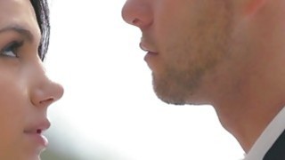 Xuất tinh vào miệng cho em nuốt