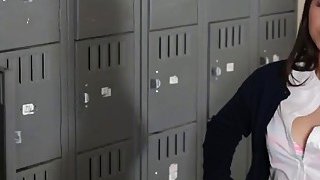 Thử thách không “ra” trước 3 cô nàng và phần thưởng xứng đáng