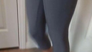 Cô ấy thích cưỡi một anh chàng và bị xuất tinh vào mặt theo góc nhìn của cô ấy