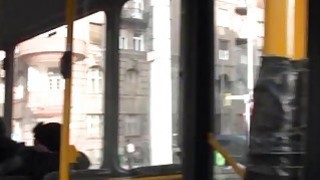 Lặng nhìn em bị địt mà buồi anh chỉ biết cửng