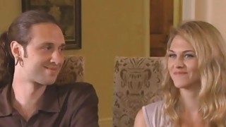 CJOD-262 Vào ngày rụng trứng, người phụ nữ đã kết hôn có bộ ngực lớn Tsubaki Rika, tràn đầy ham muốn và mồ hôi, đã dụ dỗ hàng xóm quan hệ tình dục và xuất tinh vào âm đạo với cô ấy. Tsubaki Rika