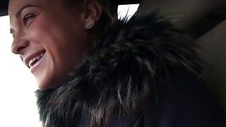 Cho cô vợ sắp cưới đi làm thư ký để chi trả khoản nợ và cái kết