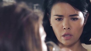 Vào kỳ nghỉ trước Giáng sinh, tôi đã gặp một cô gái khi đang trượt tuyết và cuối cùng đã gặp cô ấy tại khách sạn.