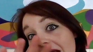 Con đĩ mặc đồng phục bị địt từ phía sau và khóc