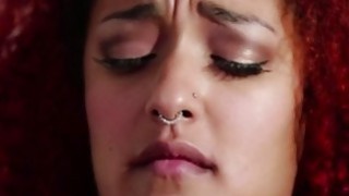 Bố gã chồng lú lẫn nhầm người yêu của con trai là... người vợ mình