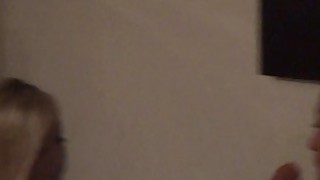 Shenliepa "Tiểu Phi Đàm Hoa" đã hẹn gặp một nữ sinh mặc đồng phục đặc biệt lẳng lơ ~ một con bướm xinh đẹp hiếm có, bị địt một cách thô bạo...