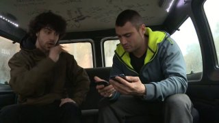 Phụ nữ lớn tuổi trong nước đẹp - Xem video HD đầy đủ