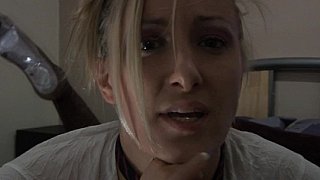 Cương cứng vào buổi sáng khi say rượu 172 Cô gái xăm mình không muốn bị quan hệ, anh chàng giao hàng đã đến giải cứu!