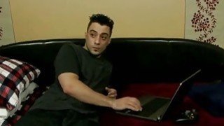 Bịt mắt khách hàng, chạm vào anh ta bên cạnh cô ấy, lấy con cặc lớn của anh ta ra và mút nó, cơ thể hình chữ S với cặp mông đẹp, quan hệ với anh ta từ phía sau và tạo ra một tiếng nổ lớn