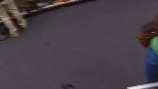 Khu nghỉ dưỡng ngày càng đông bởi dịch vụ đặc biệt của cô chủ góa phụ