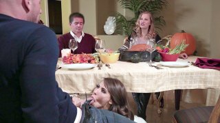 Lồn em khít anh địt mà chỉ muốt ra Mysaaat