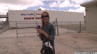 Tranh thủ 2 ngày Cô vợ đi vắng ở nhà phang em nhà bên xinh đẹp mới chuyển tới