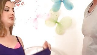 Em anh xã thường xuyên trộm dí vợ mới cưới của anh trai mỗi khi chị ấy ngủ