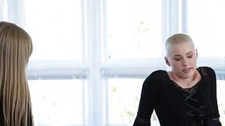 Trừng phạt cậu học trò không biết nghe lời