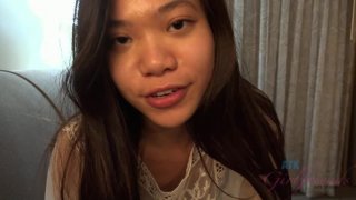 Dâm nữ mặt xinh eva elfie liếm cục thịt người tình