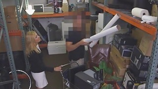 Cậu trai kính cận ngây ngô và lần đầu cởi áo mối tình đầu… siêu phẩm